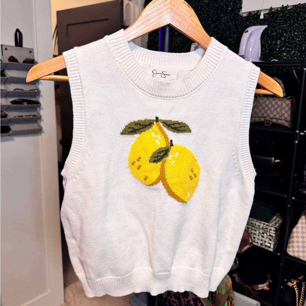Jessica Simpson Lemon Knit Sweater Vest
Size: M